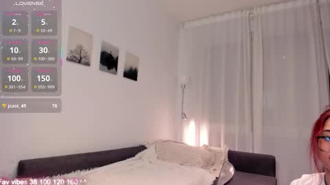 Hey Im Elizzi. Lets have fun and enjoy together  online show from 28, 9, 2025