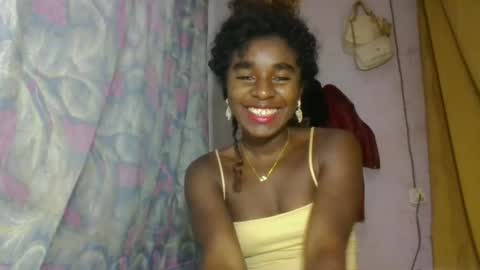 Snapshot of elina981 chatting on 29, 4, 2026 elina981 online show from 29, 4, 2026