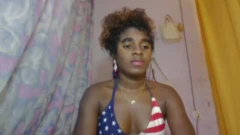 Snapshot of elina981 chatting on 4, 5, 2026 elina981 online show from 4, 5, 2026