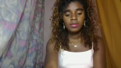 Snapshot of elina981 chatting on 6, 5, 2026 elina981 online show from 6, 5, 2026