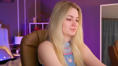 Elina online show from 3, 2, 2025