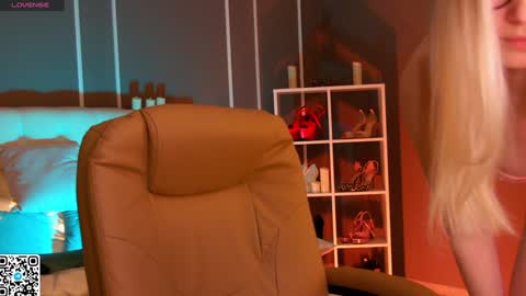 Elina online show from 7, 2, 2025