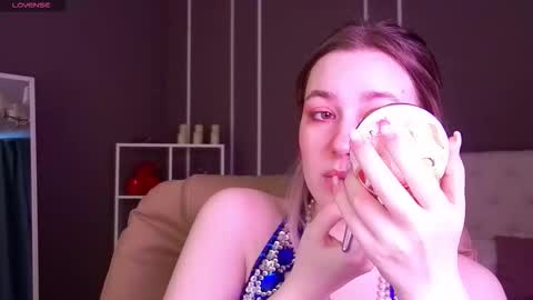 Elina online show from 26, 9, 2025