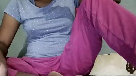 elina_roy03 online show from 3, 11, 2025