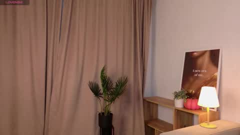 elina_star online show from 12, 11, 2025