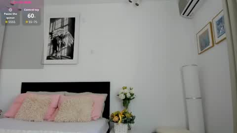 Snapshot of elinamoon_ chatting on 20, 7, 2026 Elina online show from 20, 7, 2026