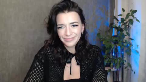 Elina online show from 8, 11, 2025