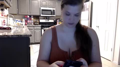 ElinaReign   online show from 6, 6, 2026