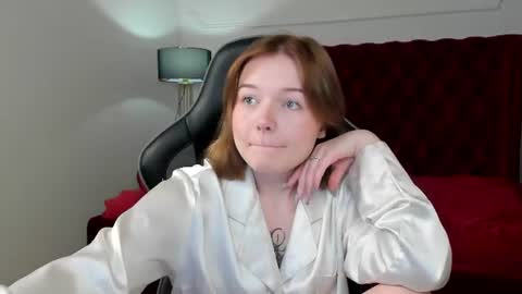 Snapshot of elinavale chatting on 6, 7, 2026 elinavale online show from 6, 7, 2026