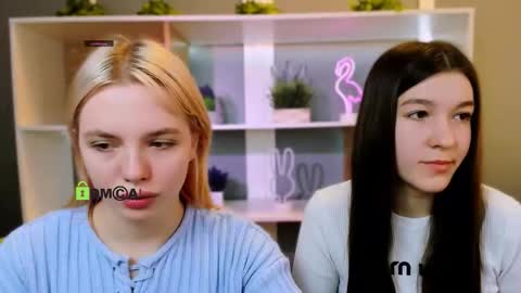 elis_sunny online show from 3, 2, 2026