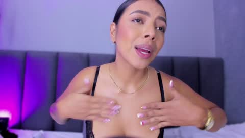 Elisa online show from 30, 1, 2025