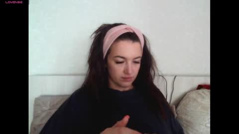 Snapshot of elisa_dove208 chatting on 7, 10, 2025 elisa_dove208 online show from 7, 10, 2025