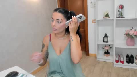 Snapshot of elisabaxter chatting on 12, 9, 2025 Maria online show from 12, 9, 2025