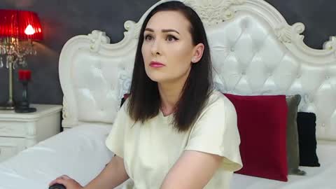 Krissy online show from 8, 6, 2026