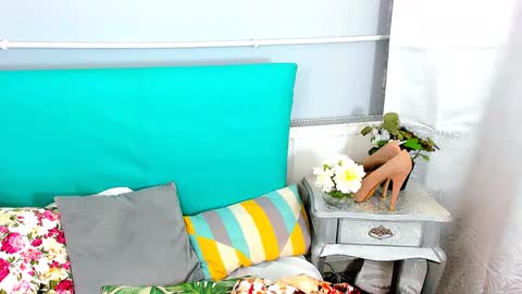 Elise online show from 6, 3, 2025