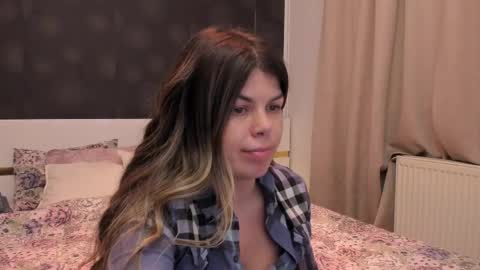 Elly online show from 1, 2, 2026