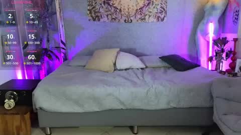 Elissecinnamon online show from 26, 4, 2026