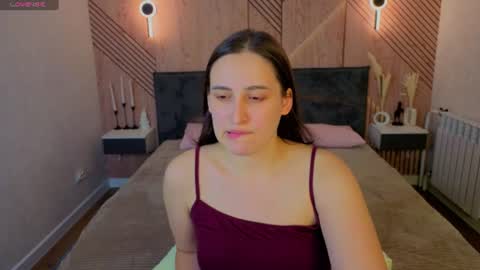 Snapshot of elizabet_collins chatting on 3, 7, 2026 Elizabet online show from 3, 7, 2026