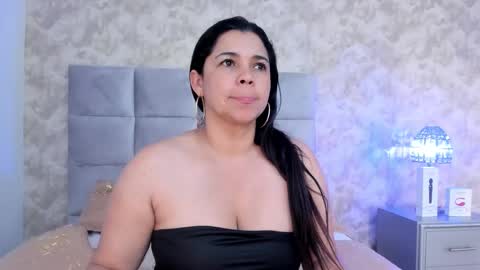 Snapshot of elizabeth_colleman chatting on 28, 12, 2024 Elizabeth online show from 28, 12, 2024