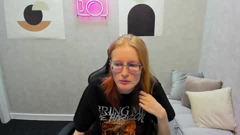 Snapshot of elizabeth_harpper chatting on 8, 1, 2025 Elizabeth online show from 8, 1, 2025