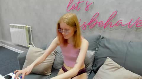 Snapshot of elizabeth_harpper chatting on 4, 3, 2025 Elizabeth online show from 4, 3, 2025