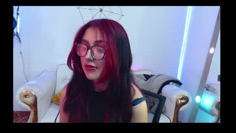 Snapshot of elizabeth_loren chatting on 23, 10, 2025 Elizabeth Loren online show from 23, 10, 2025