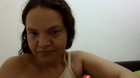 Snapshot of elizabeth_martinez_ chatting on 8, 12, 2024 Elizabeth Martinez online show from 8, 12, 2024