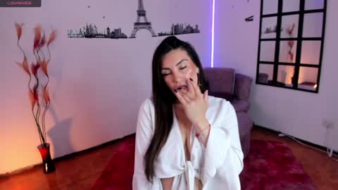 Snapshot of elizabeth_taylor_b chatting on 4, 2, 2025 Elizabeth online show from 4, 2, 2025
