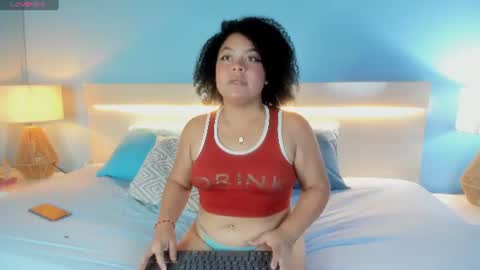 Snapshot of elizabethbloomm chatting on 5, 7, 2026 elizabethbloomm online show from 5, 7, 2026