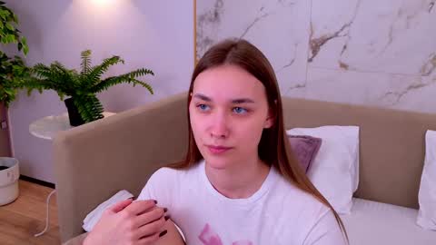 Snapshot of elizabethcash chatting on 22, 2, 2025 Elizabeth online show from 22, 2, 2025