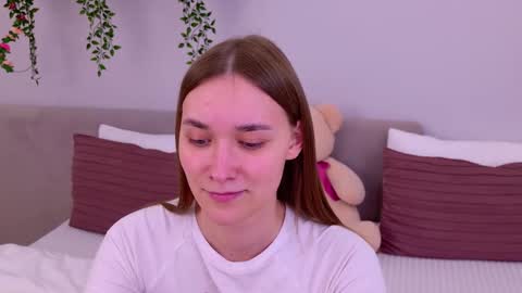 Snapshot of elizabethcash chatting on 5, 3, 2025 Elizabeth online show from 5, 3, 2025