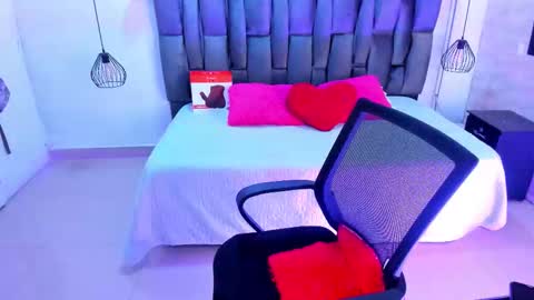 Lucia Vonne online show from 13, 1, 2026