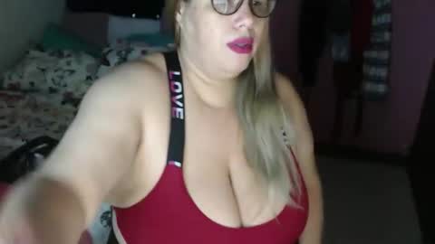 Snapshot of elizabethtaylor1 chatting on 13, 10, 2025 Elizabeth online show from 13, 10, 2025