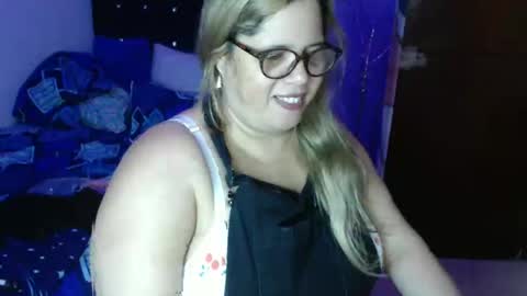 Snapshot of elizabethtaylor1 chatting on 15, 11, 2025 Elizabeth online show from 15, 11, 2025