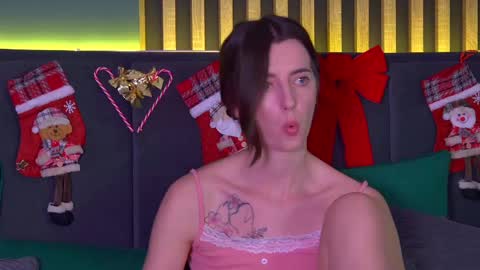 Snapshot of elizabetwilsoon chatting on 13, 1, 2025 Elizabet online show from 13, 1, 2025