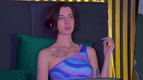 Snapshot of elizabetwilsoon chatting on 15, 1, 2025 Elizabet online show from 15, 1, 2025