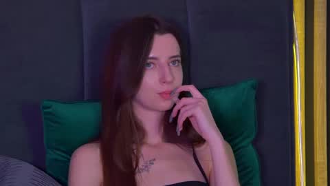 Snapshot of elizabetwilsoon chatting on 17, 1, 2025 Elizabet online show from 17, 1, 2025