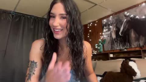 Snapshot of ella2sweet chatting on 14, 5, 2026 Ella online show from 14, 5, 2026
