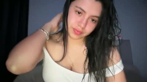 Snapshot of ella_aq chatting on 8, 7, 2026 Ella online show from 8, 7, 2026