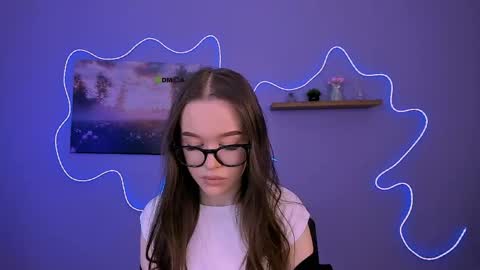 ella_miracle online show from 9, 5, 2026
