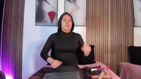 ella rouse online show from 12, 1, 2026