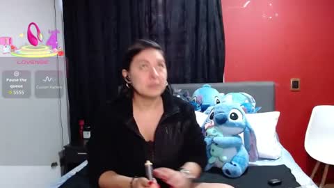 Snapshot of ella_rouse1 chatting on 22, 7, 2026 ella rouse online show from 22, 7, 2026