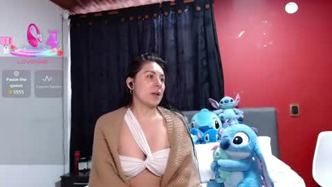 Snapshot of ella_rouse1 chatting on 23, 7, 2026 ella rouse online show from 23, 7, 2026