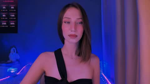 ellaamber online show from 19, 5, 2026