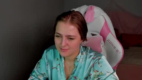 Snapshot of ellabells chatting on 1, 4, 2026 EllaBells online show from 1, 4, 2026