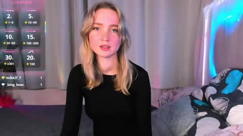 Ella online show from 7, 11, 2025