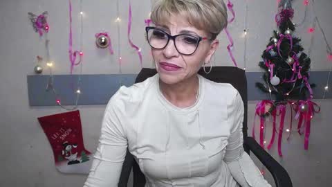 EllaBonito online show from 6, 1, 2025