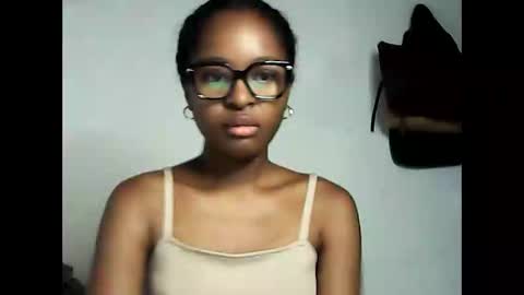 ellah245 online show from 24, 2, 2026