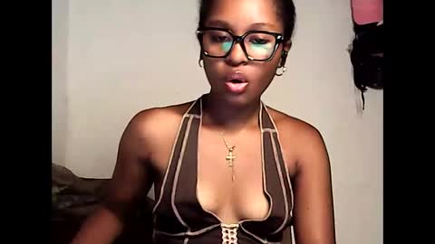 ellah245 online show from 30, 3, 2026