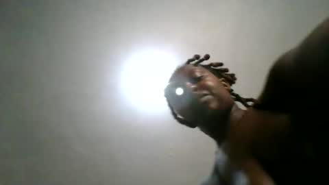 ellah-simone online show from 9, 5, 2026